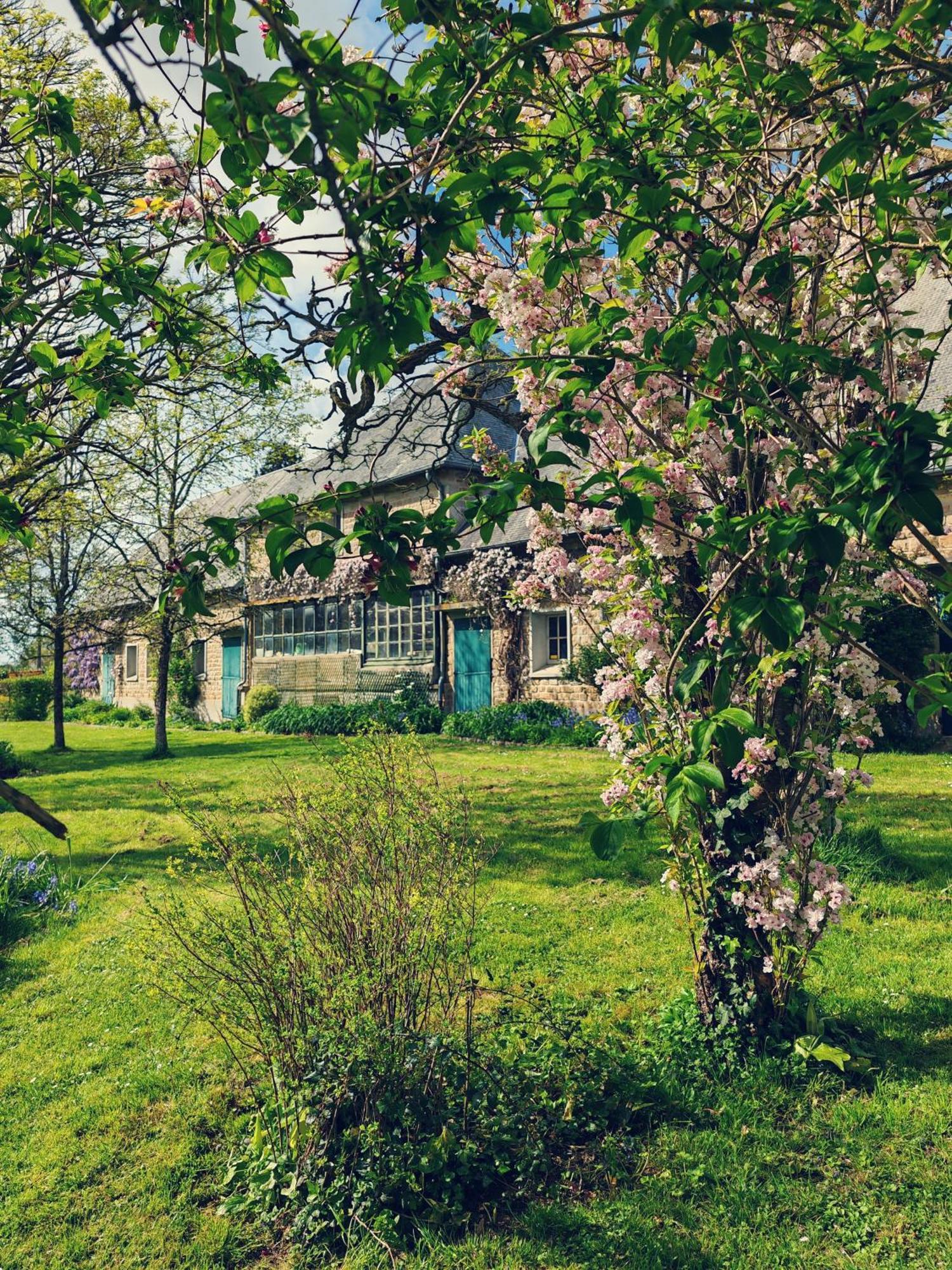 Domaine De L'Isle Maniere Daire Saint-Quentin-sur-le-Homme Dış mekan fotoğraf